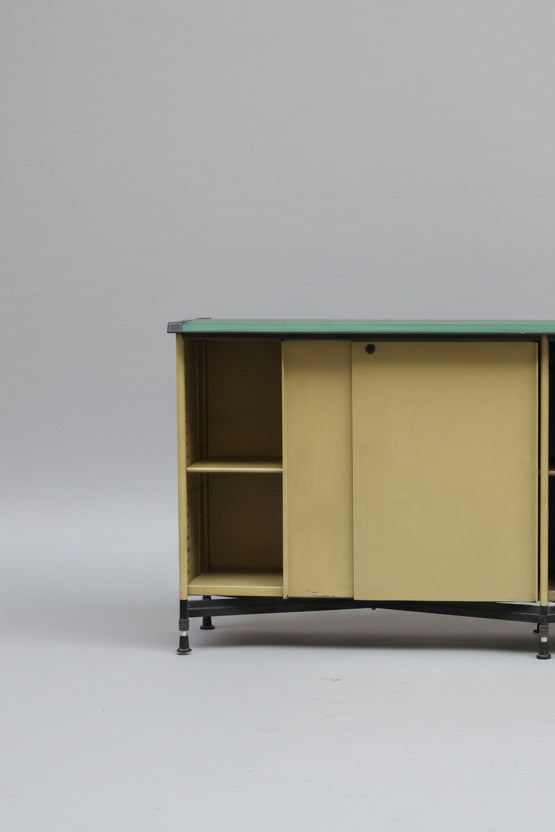 Madia Olivetti anni 60