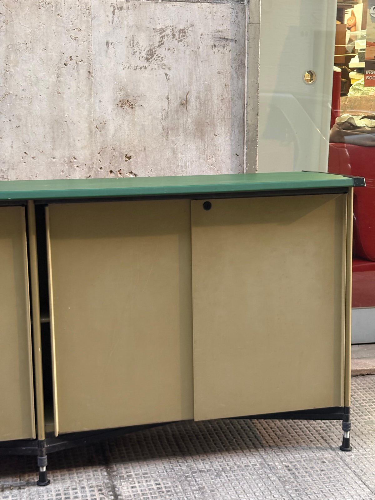 Madia Olivetti anni 60